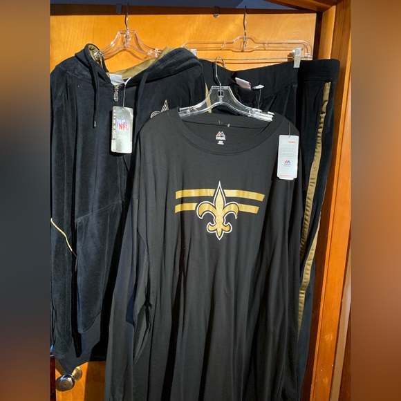 Big Men’s Saints hooded jacket 6X, pants 4x pants & shirt 6XL @$35 each piece. - Picture 1 of 10
